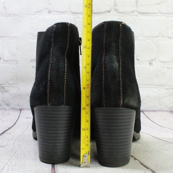 Clarks Pause Camelia Black Suede Side Zip Heeled Ankle Boots Size 11 M - Picture 7 of 9